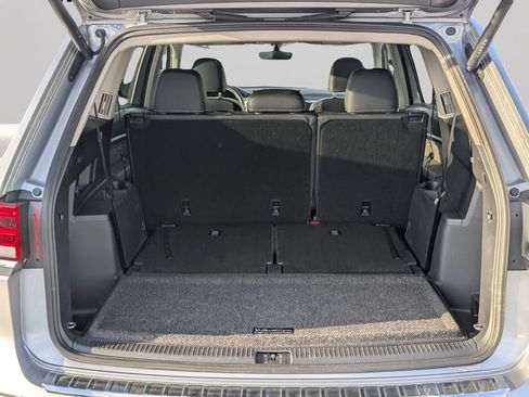 Certified 2023 Volkswagen Atlas SE w/ Panoramic Sunroof Package FWD image 9