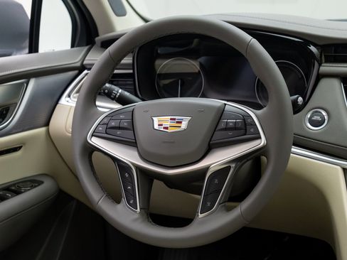 New 2026 Cadillac XT5 Premium Luxury w/ Driver Assist Package AWD/4WD image 13