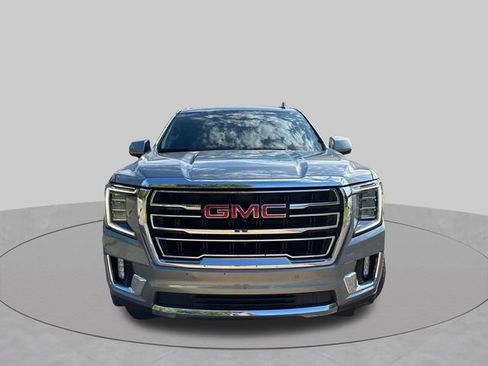 Used 2024 GMC Yukon SLT w/ SLT Luxury Package AWD/4WD image 2