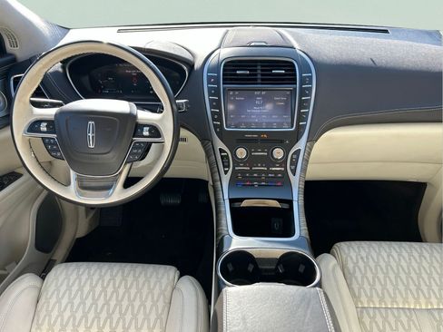 Used 2019 Lincoln Nautilus Black Label AWD/4WD image 13