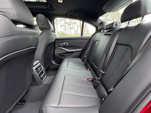 Certified 2025 BMW 330i 330i w/ M Sport Package image 14