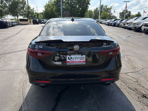 Used 2020 Alfa Romeo Giulia AWD w/ Cold Weather Package image 8