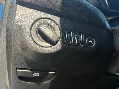 Used 2021 Dodge Challenger R/T Scat Pack image 25