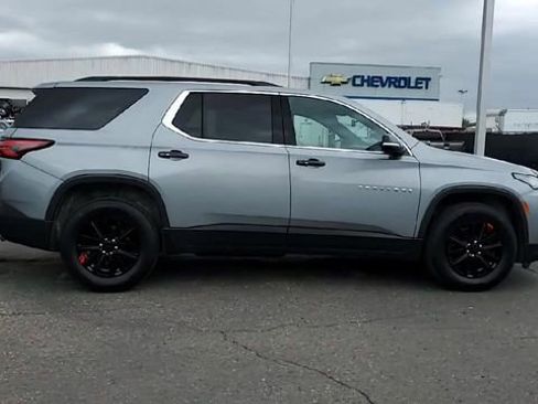 Certified 2023 Chevrolet Traverse LT FWD image 8