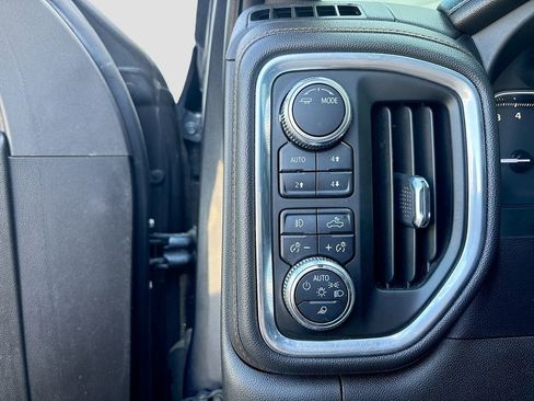 Used 2022 GMC Sierra 1500 AT4 w/ AT4 Premium Package image 35