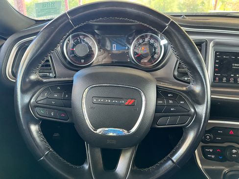 Used 2020 Dodge Challenger SXT image 14