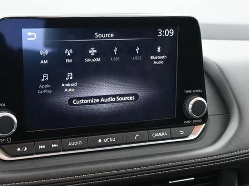Used 2024 Nissan Rogue SV AWD/4WD image 25