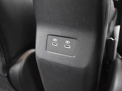 New 2025 Nissan Kicks SR image 21