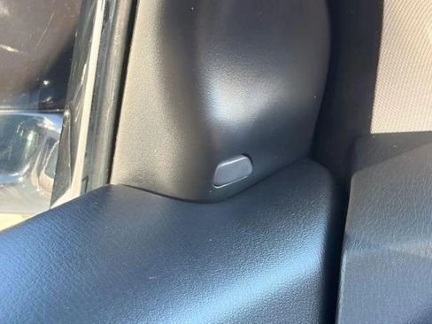 Used 2019 INFINITI QX60 Luxe w/ Essential Package image 31