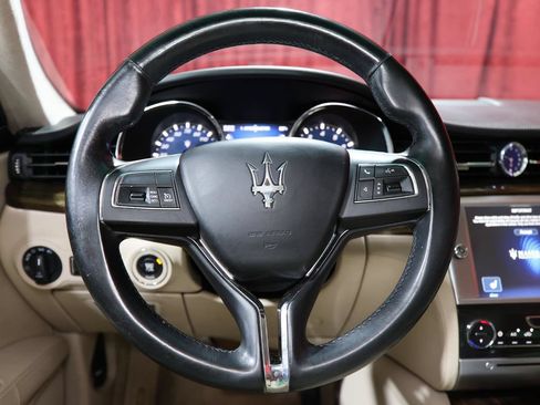 Used 2015 Maserati Quattroporte S Q4 AWD/4WD image 16