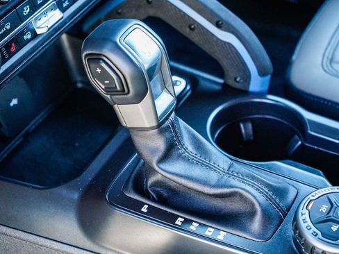 Used 2024 Ford Bronco Wildtrak image 20