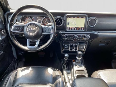 Used 2022 Jeep Gladiator Overland w/ Popular Equipment Package AWD/4WD image 16