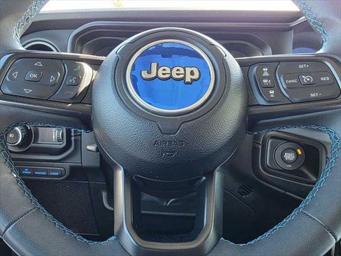 Used 2024 Jeep Wrangler Unlimited Rubicon 4xe AWD/4WD image 24