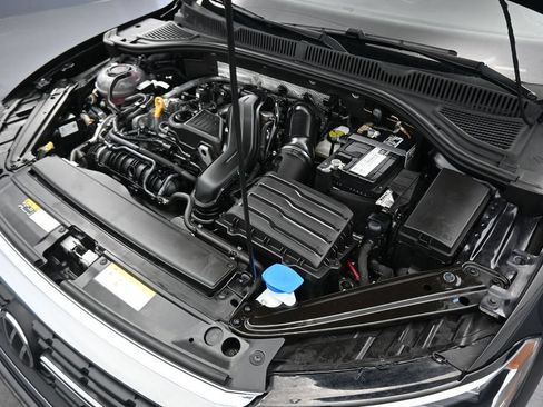 Used 2024 Volkswagen Jetta SE FWD image 46