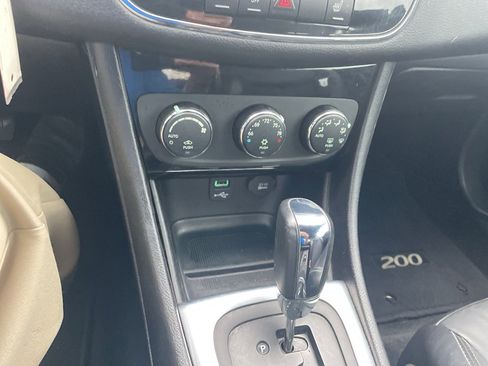 Used 2013 Chrysler 200 S image 24