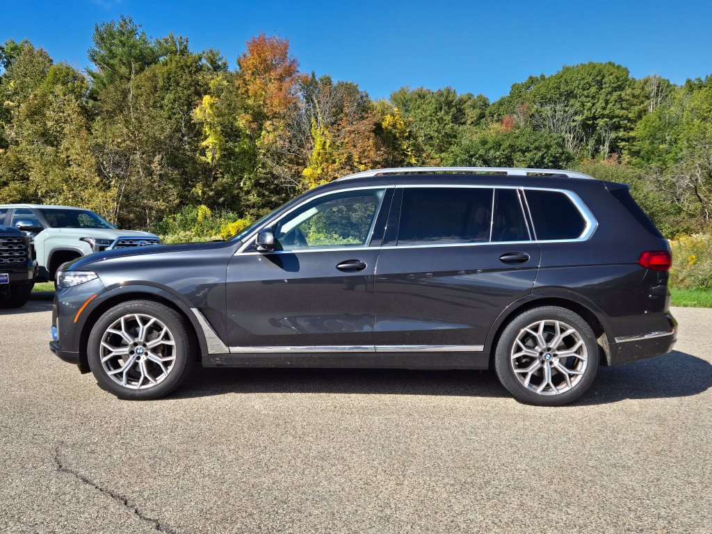 Used 2021 BMW X7 xDrive40i w/ Premium Package AWD/4WD image 2