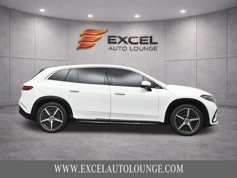 Used 2023 Mercedes-Benz EQS 580 4MATIC SUV image 10