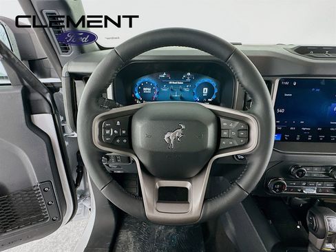 New 2026 Ford Bronco Badlands AWD/4WD image 14