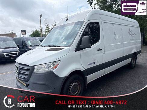 Used 2021 Mercedes-Benz Sprinter 2500 image 3