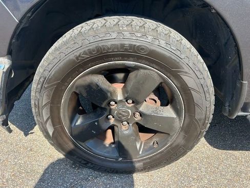 Used 2018 RAM 1500 Big Horn RWD image 10