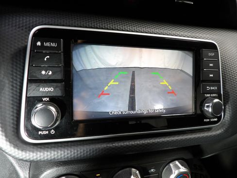 Used 2024 Nissan Kicks S FWD image 15