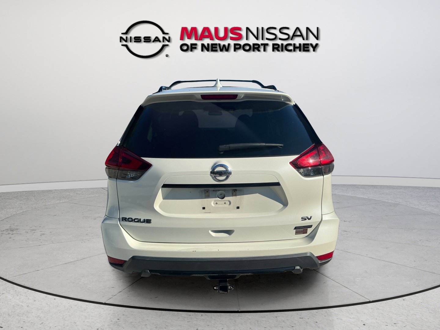 Used 2018 Nissan Rogue SV w/ Premium Package FWD image 7