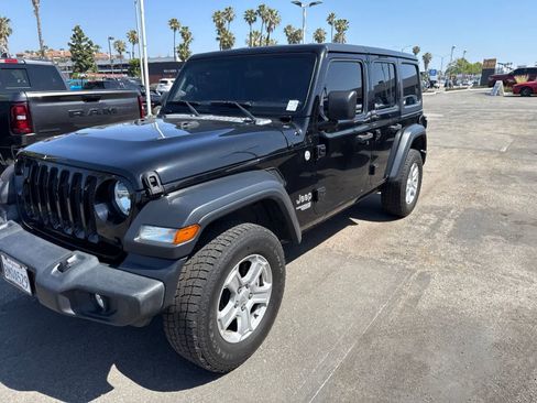 Used 2019 Jeep Wrangler Unlimited Sport S AWD/4WD image 22