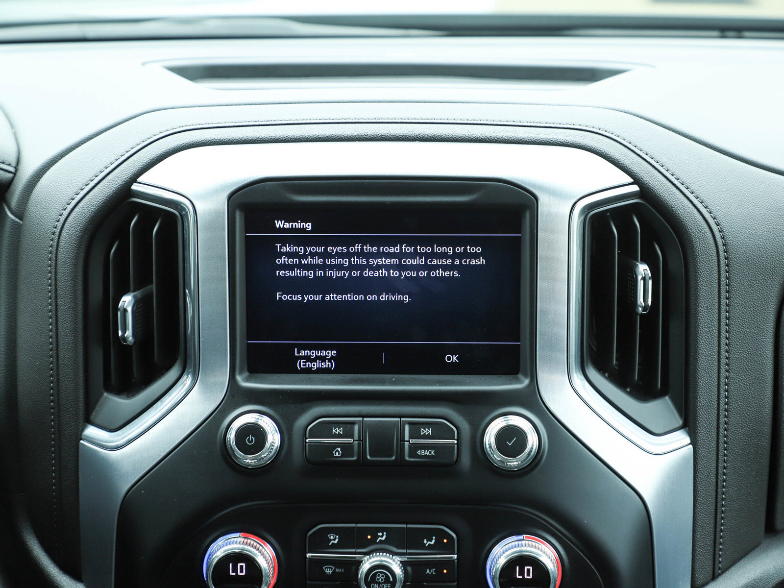 Used 2022 GMC Sierra 3500 SLT w/ SLT Premium Package AWD/4WD image 15