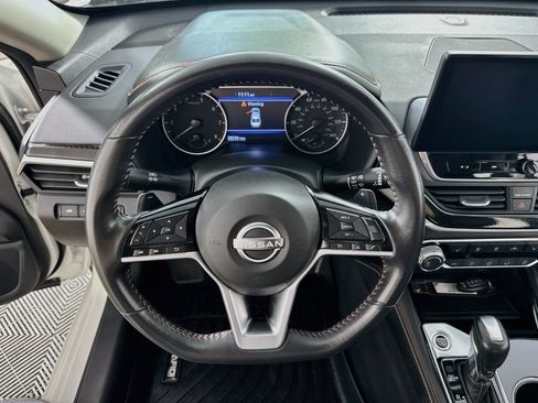 Used 2023 Nissan Altima 2.5 SR w/ SR Premium Package AWD/4WD image 13