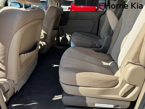 Used 2012 Kia Sedona LX image 13
