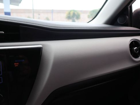 Used 2018 Toyota Corolla LE FWD image 24