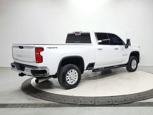 Used 2025 Chevrolet Silverado 2500 LTZ w/ LTZ Convenience Package image 7