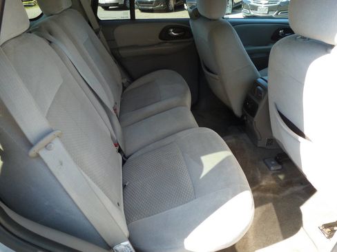 Used 2008 Chevrolet TrailBlazer LT w/ Sun And Sound Package AWD/4WD image 36