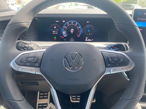 New 2025 Volkswagen Tiguan SE R-Line image 7