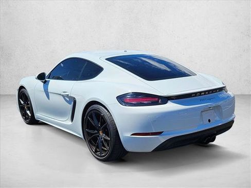 Used 2024 Porsche 718 Cayman RWD image 7