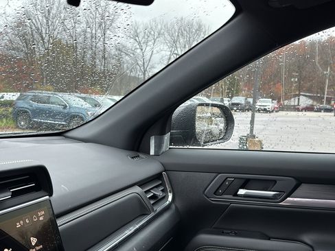 New 2026 GMC Terrain Elevation w/ Elevation Premium Package image 18