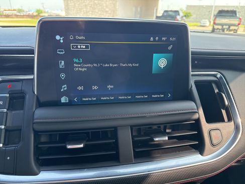 Used 2022 Chevrolet Tahoe RST w/ Luxury Package RWD image 10