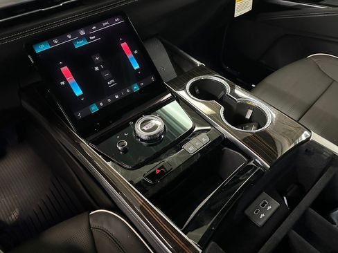 New 2026 Cadillac Escalade Luxury w/ Touring Package image 17