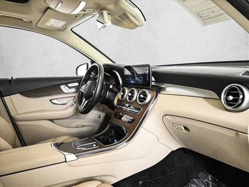 Certified 2020 Mercedes-Benz GLC 300 4MATIC image 24