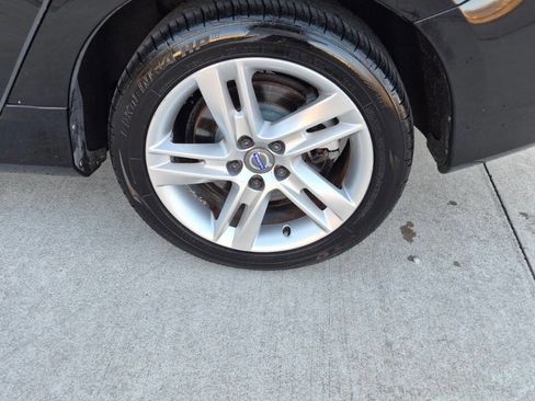 Used 2015 Volvo V60 T5 Premier image 18