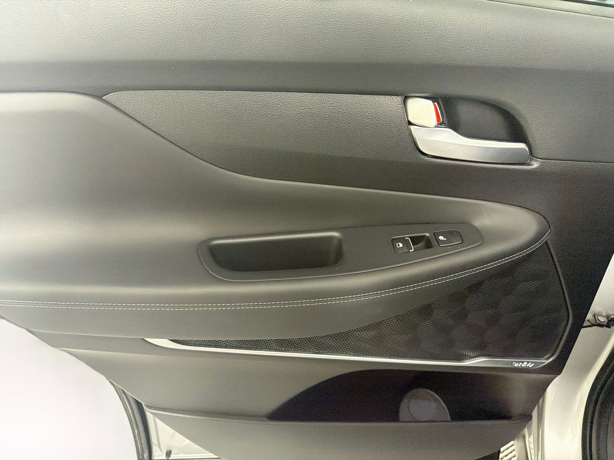 Used 2020 Hyundai Santa Fe Limited FWD image 26