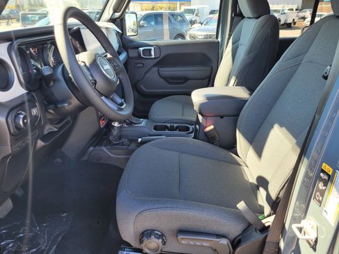 New 2026 Jeep Wrangler Willys AWD/4WD image 11