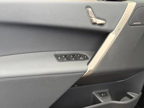 Used 2026 BMW iX xDrive45 image 18