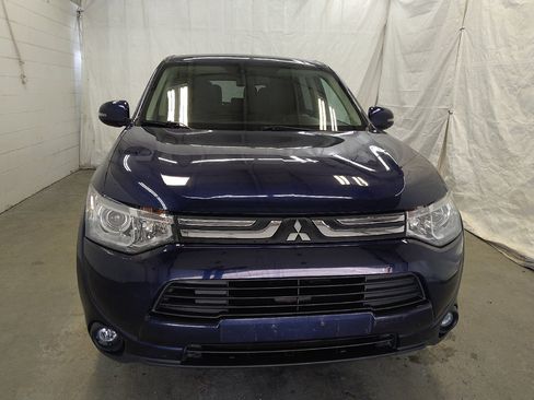 Used 2014 Mitsubishi Outlander GT AWD/4WD image 14