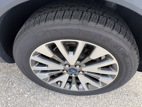 Used 2021 Ford Escape Titanium w/ Class II Trailer Tow Package FWD image 21