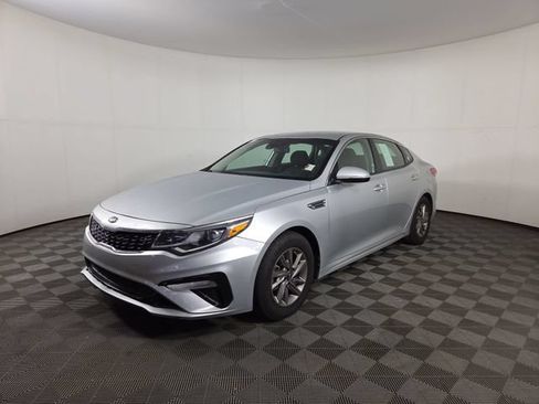 Used 2019 Kia Optima LX FWD image 2