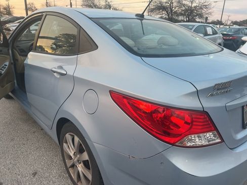 Used 2012 Hyundai Accent GLS w/ Premium Pkg 3 image 14