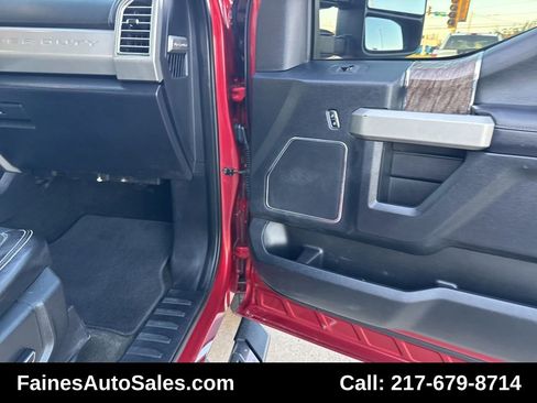Used 2017 Ford F350 Lariat w/ FX4 Off-Road Package image 96