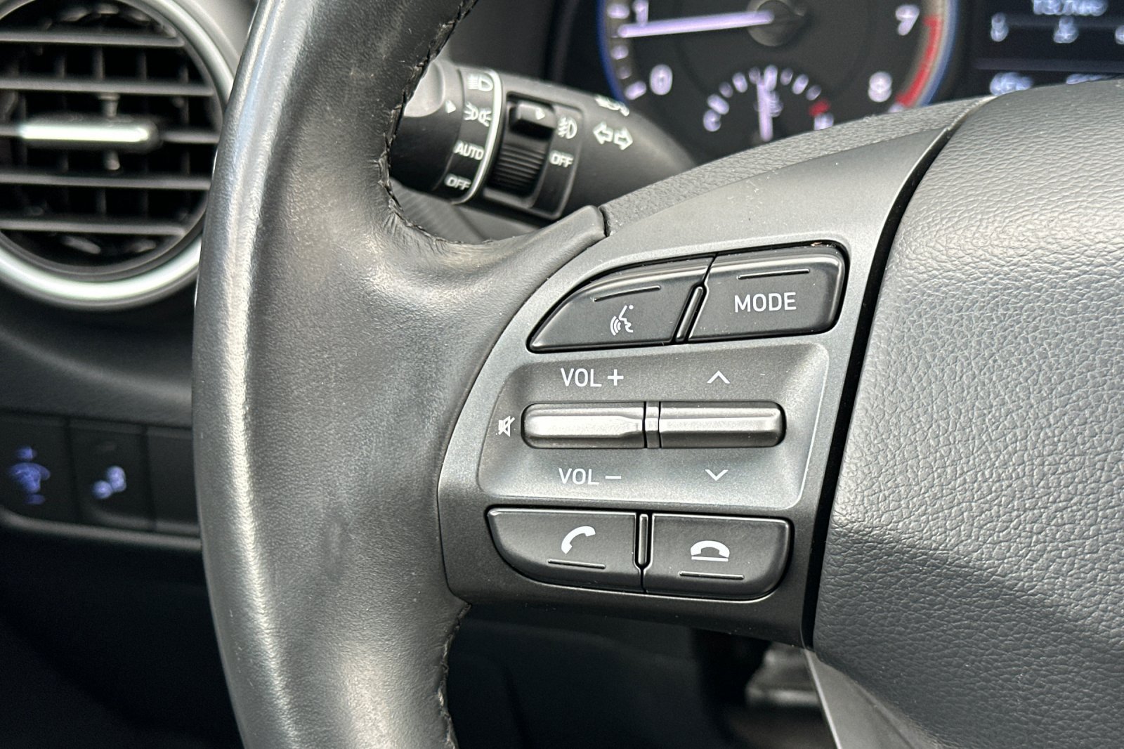 Used 2019 Hyundai Kona SEL w/ SEL Tech Package 02 AWD/4WD image 26