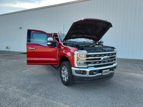 Used 2023 Ford F350 Lariat w/ Lariat Ultimate Package AWD/4WD image 11